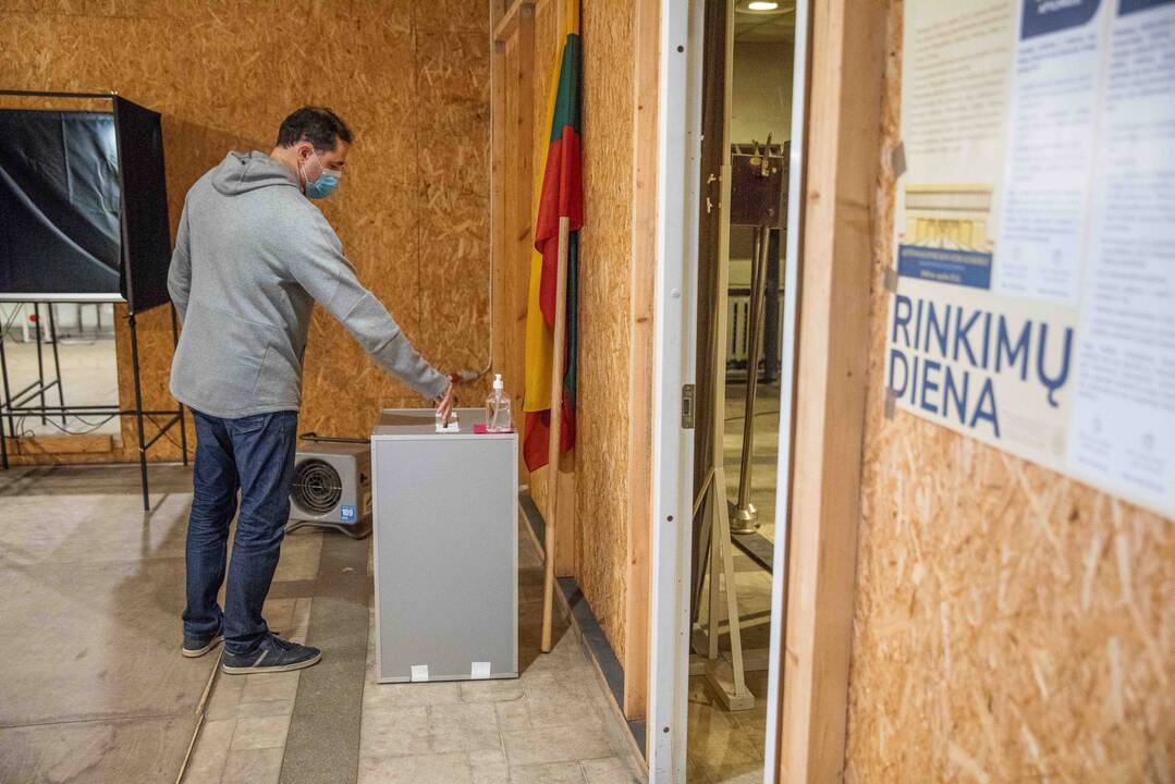 Seimas ėmėsi valdančiųjų projekto dėl tiesioginių merų rinkimų, opozicijos – grąžintas