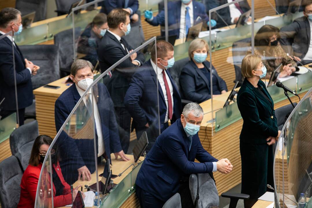 Seime vėl atsiranda minčių dėl nuotolinių plenarinių posėdžių