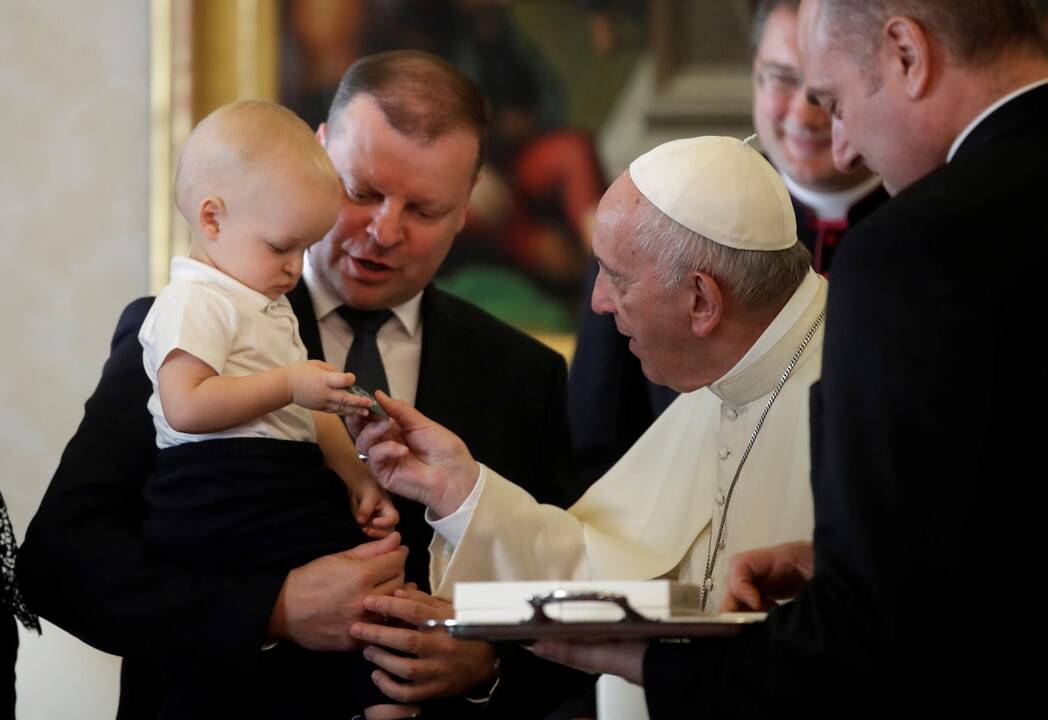 S. Skvernelį su šeima priėmė popiežius