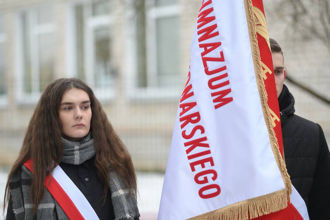 Iškilmingas S. Konarskio paminklo atidengimas
