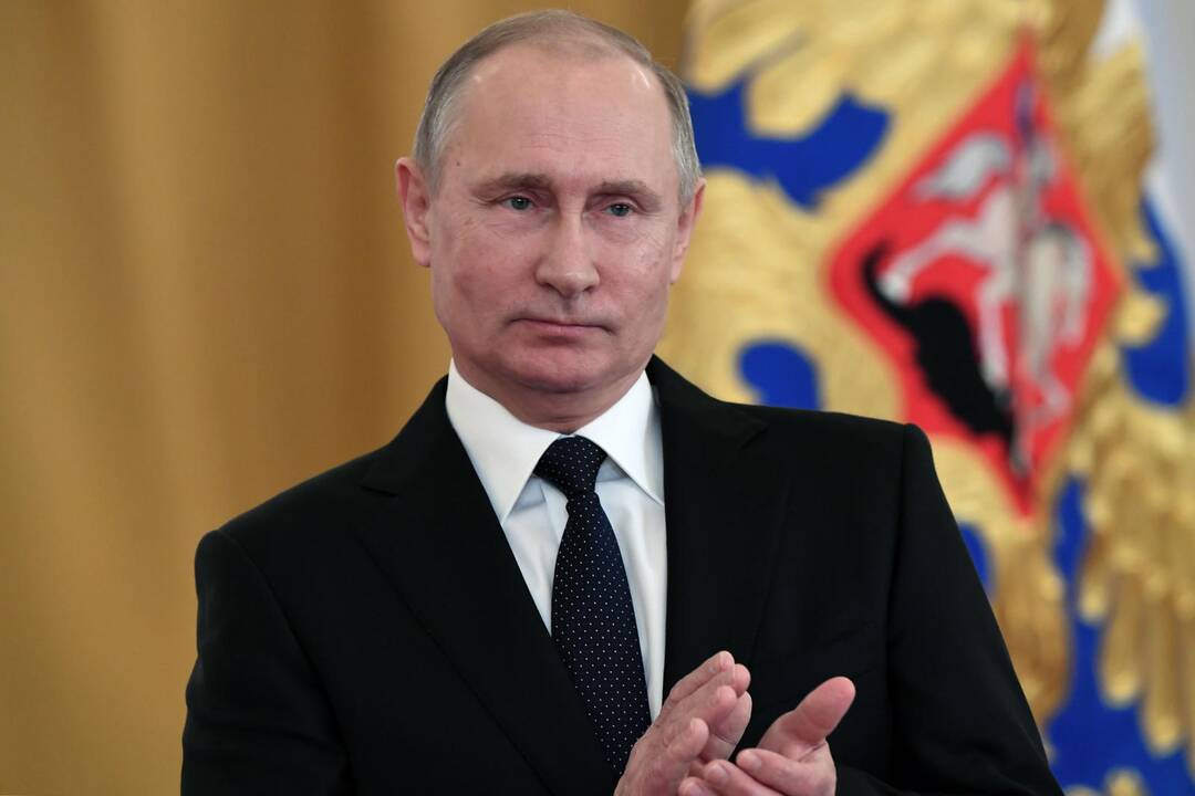 V. Putinas pareiškė visai negalvojantis apie įsiamžinimą istorijoje