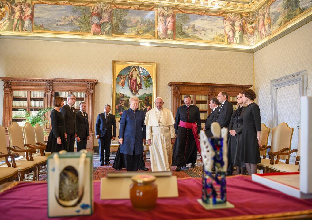 Prezidentė Vatikane susitiko su popiežiumi