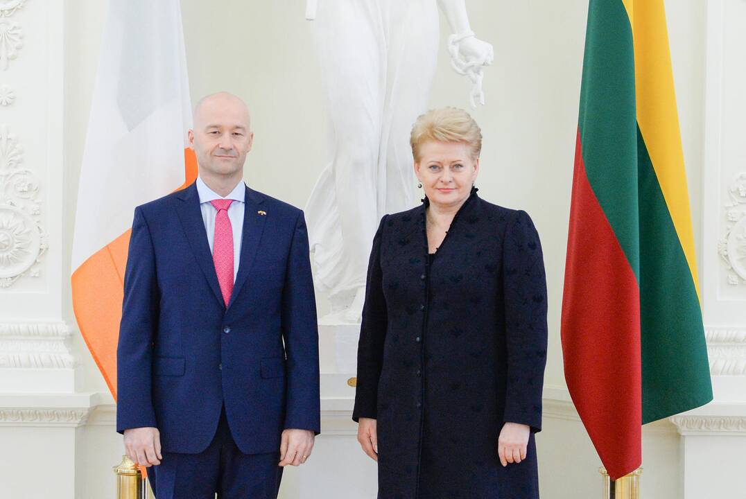 Darbą Lietuvoje pradeda naujas Airijos ambasadorius