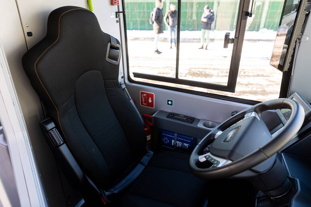 Elektrinio autobuso pristatymas Vilniaus oro uoste
