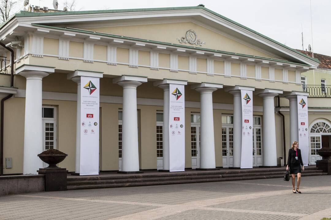 Prezidentūroje – tarptautinė konferencija Lietuvos įstojimo į NATO 10-mečio proga