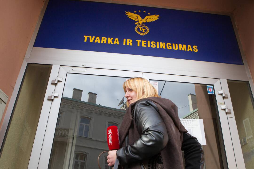 STT kratė „Tvarkos ir teisingumo“ partijos būstinę