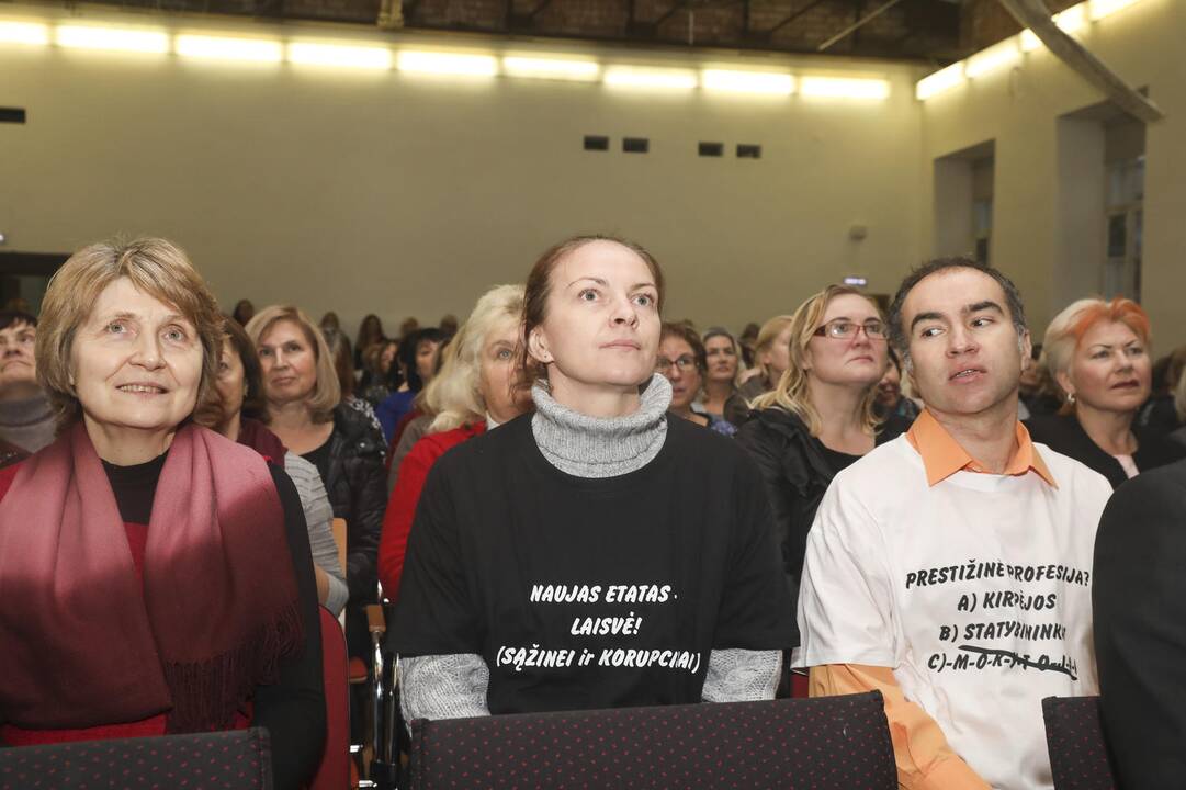 Streikuojančių mokytojų suvažiavimas