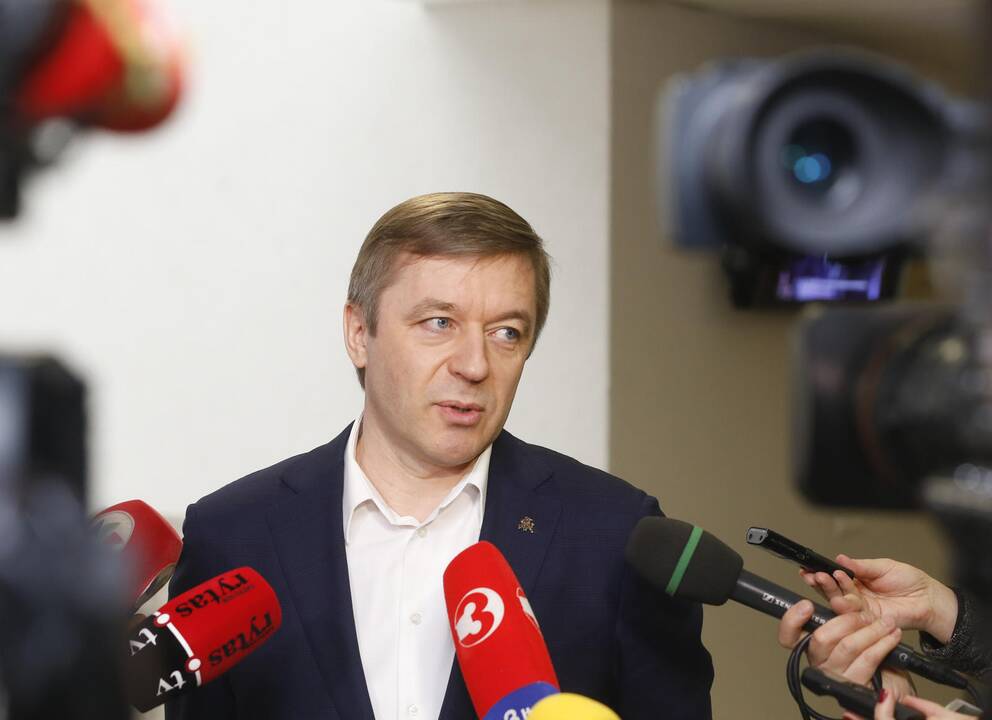 Kalbas apie „valstiečių“ skilimą R. Karbauskis vadina fantazijomis