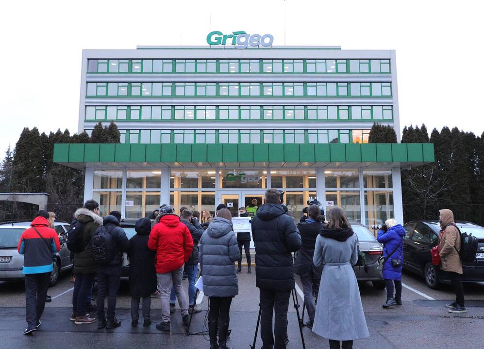 Piketas prie „Grigeo“ būstinės 