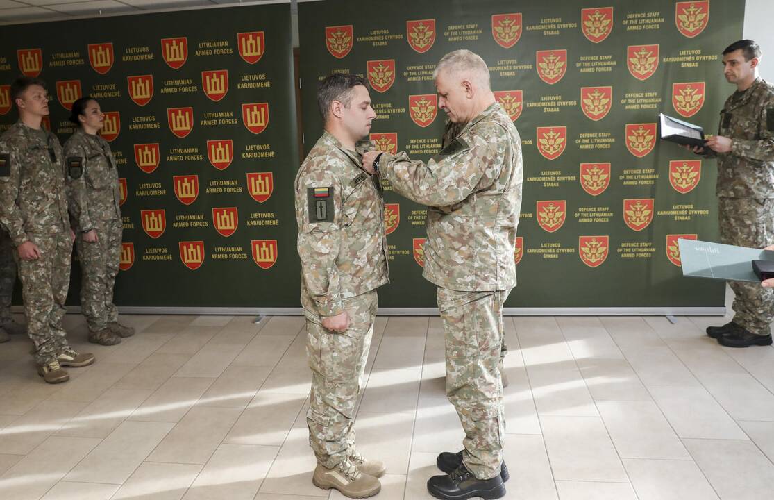 Apdovanoti iš misijos Irake grįžę kariai