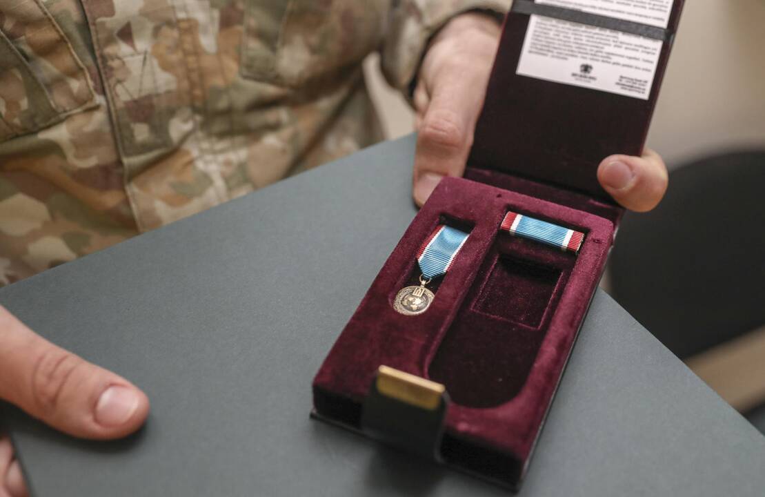 Apdovanoti iš misijos Irake grįžę kariai