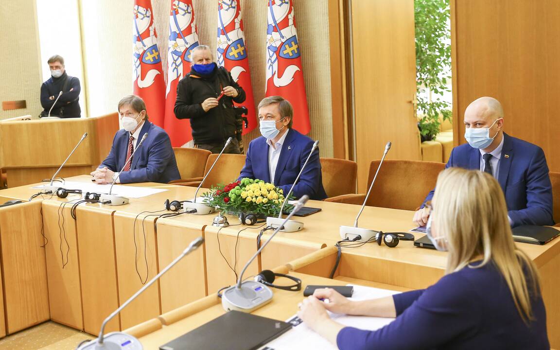 „Valstiečiai“ pristatė šešėlinę Vyriausybę