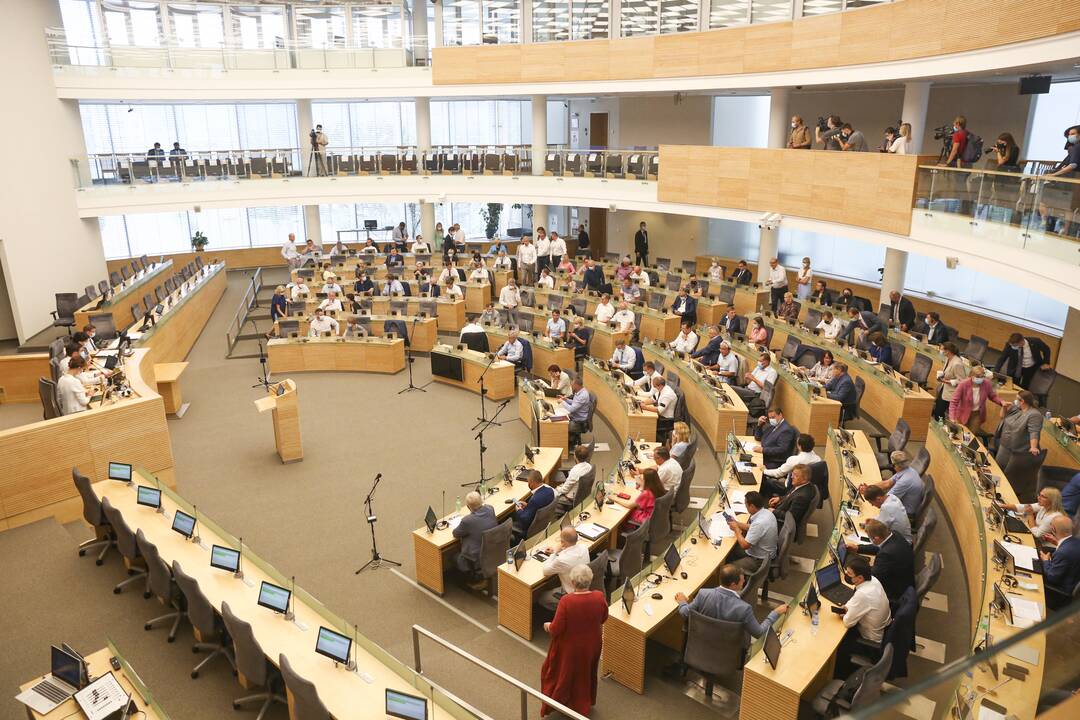 Seimas susirinko į neeilinę sesiją