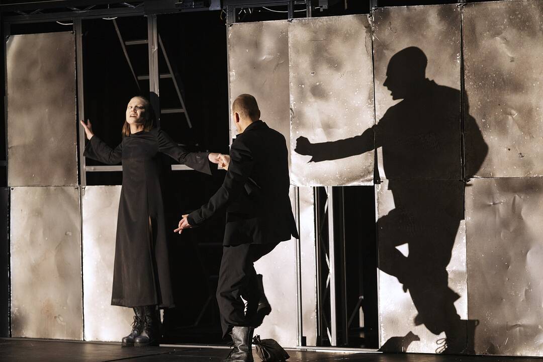 Nacionaliniame Kauno dramos teatre – premjera „Žemė“