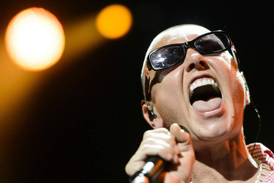 1966 m. gimė airių kilmės dainininkė Sinead O'Connor