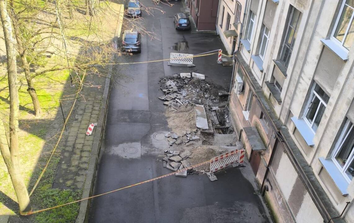 Gyventojus piktina išraustas kiemas