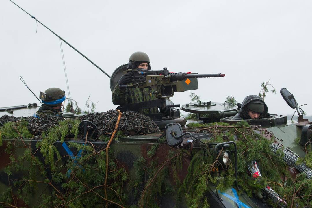 Lietuva – geriausiai gynybą finansuojančių NATO šalių dešimtuke