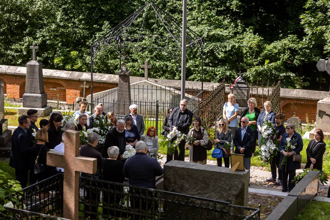 Aktorės A. Gregorauskaitės laidotuvės