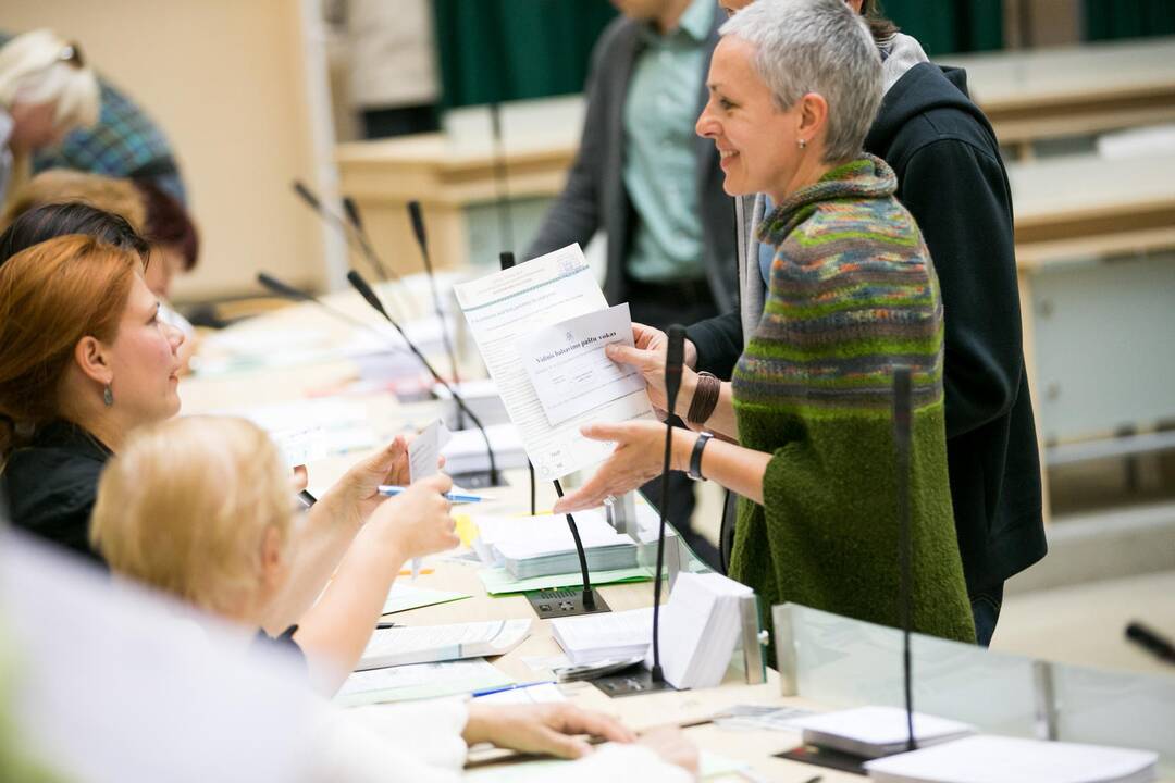 Prasidėjo išankstinis balsavimas referendume