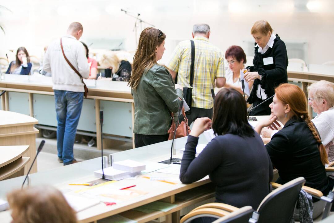 Prasidėjo išankstinis balsavimas referendume