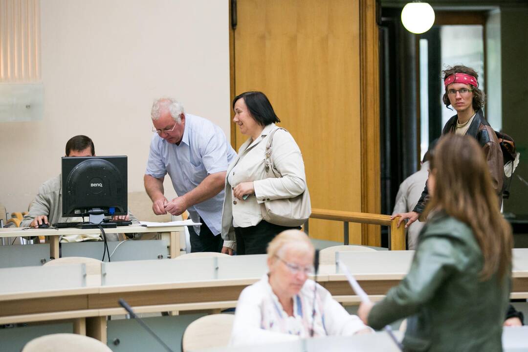Prasidėjo išankstinis balsavimas referendume