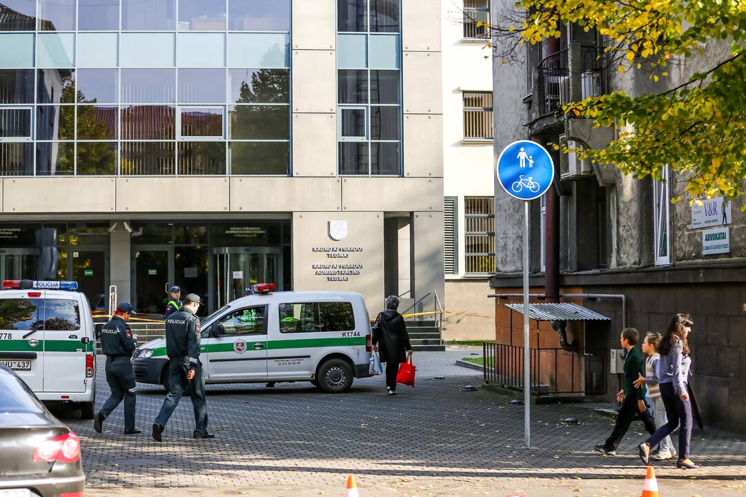 Pranešta apie sprogmenis Kauno teisme ir mokesčių inspekcijoje