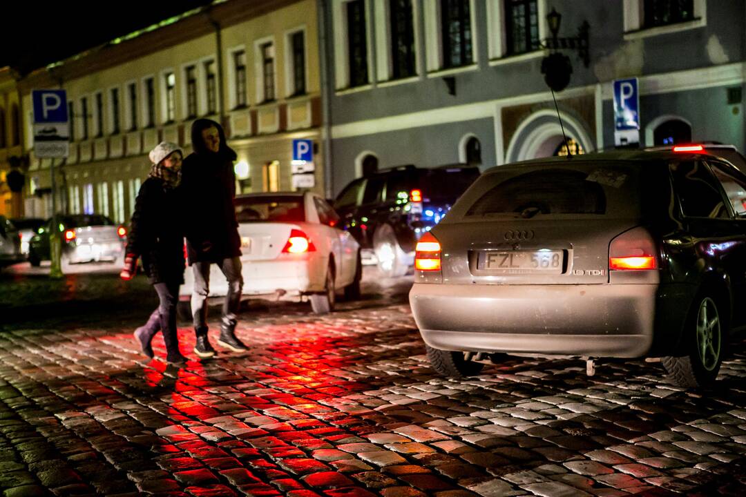 Eismas Rotušės aikštėje
