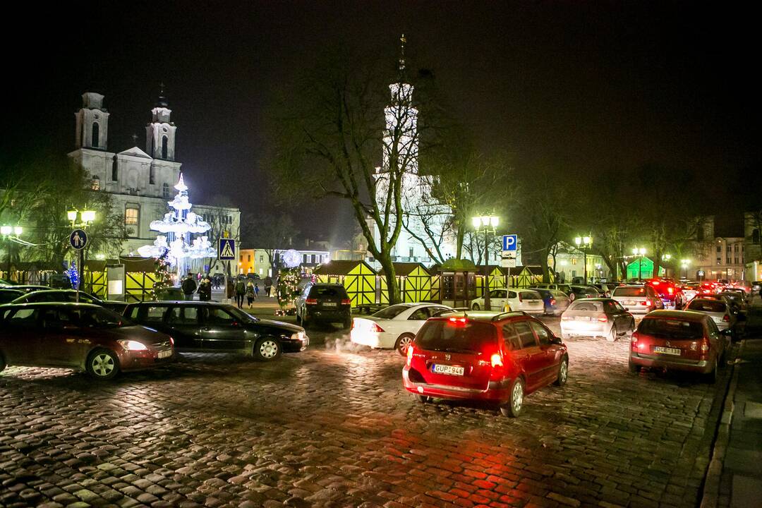 Eismas Rotušės aikštėje