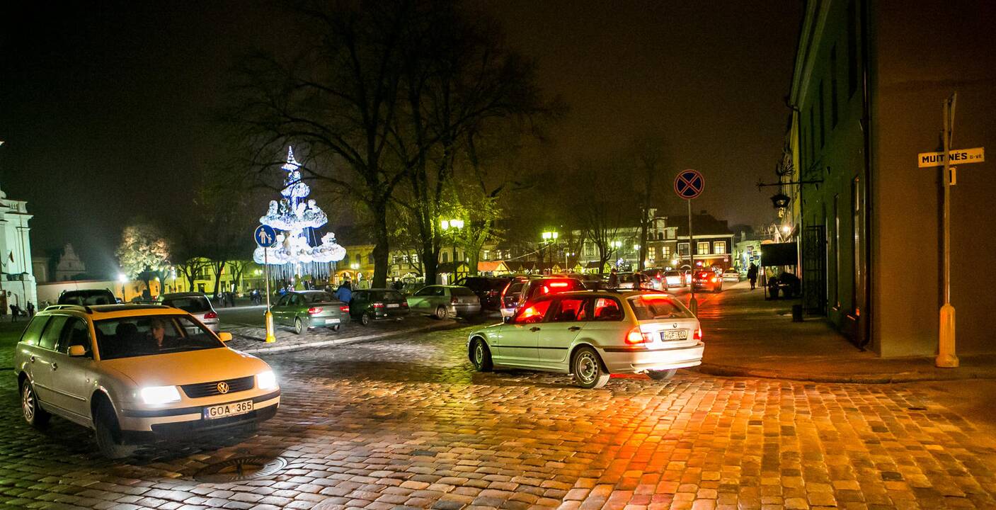 Eismas Rotušės aikštėje