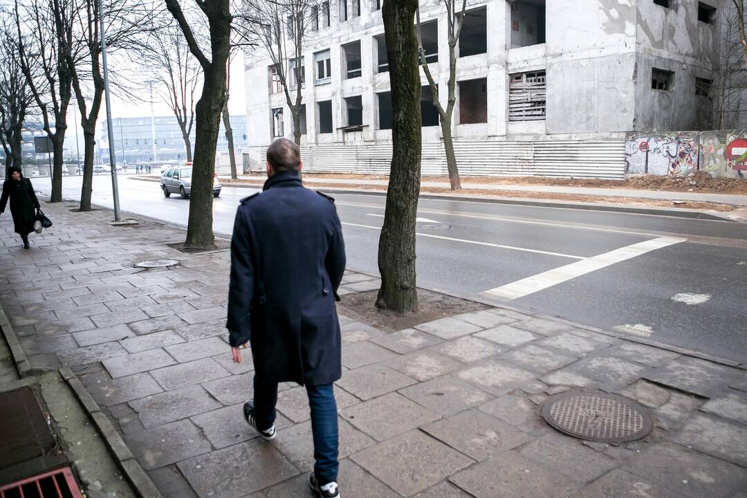Naujas šaligatvis šalia viešbučio "Respublika"