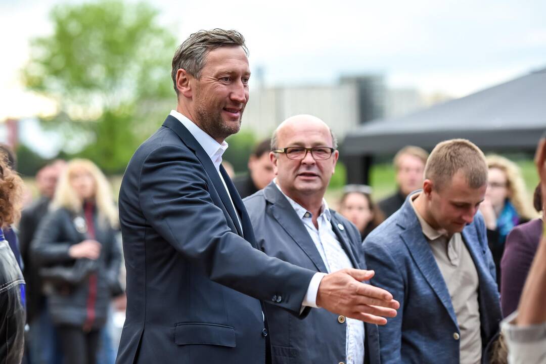 Duris atvėrė „Pilies sodas“
