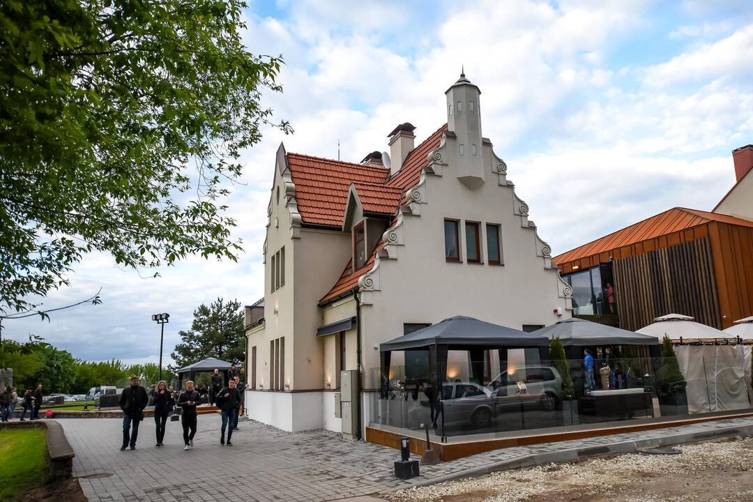 Duris atvėrė „Pilies sodas“