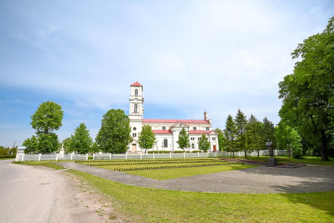 Raudondvaris tebesaugo palikimą