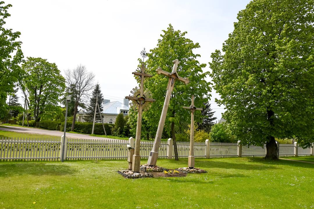 Raudondvaris tebesaugo palikimą