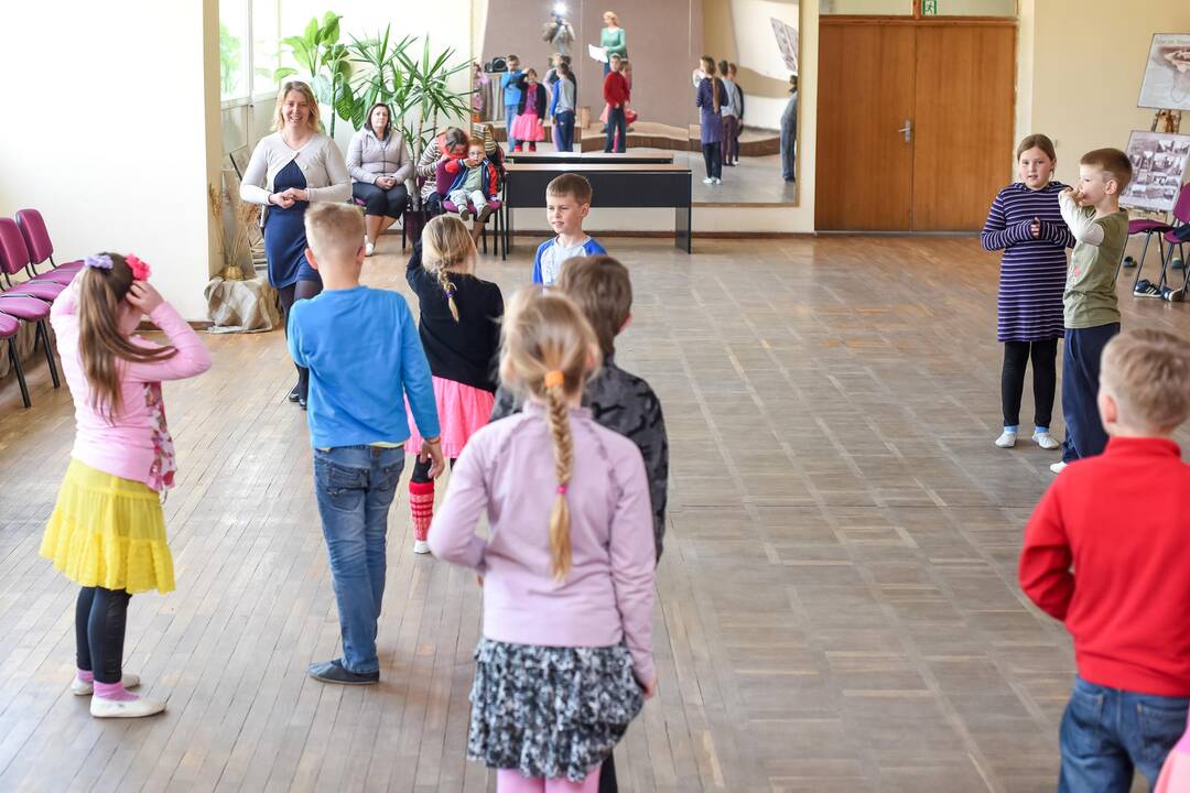 Raudondvaris tebesaugo palikimą