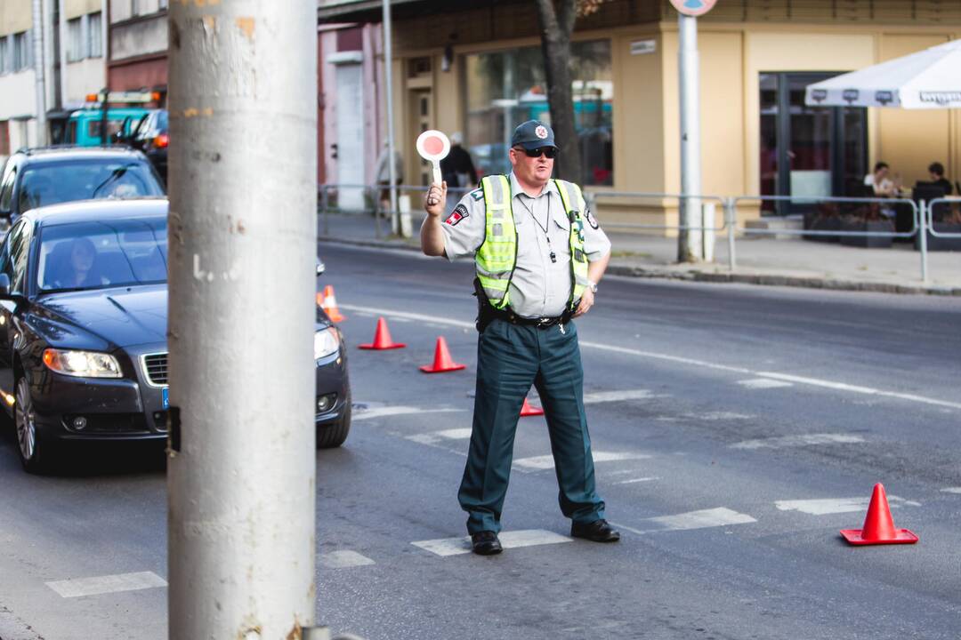 Avarija Savanorių prospekto kalno papėdėje