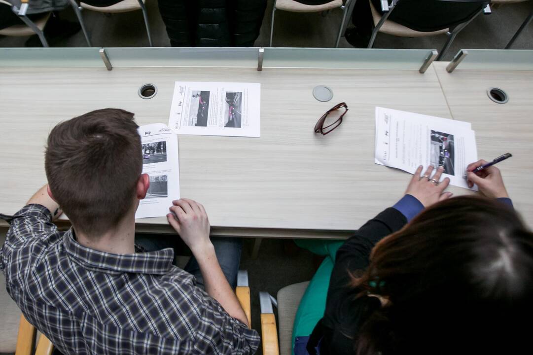 Kauniečiai laikė Nacionalinį kelių eismo taisyklių egzaminą