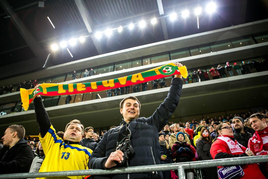 Futbolas: Lietuva - Šveicarija 