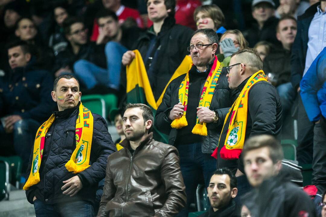Futbolas: Lietuva - Šveicarija 