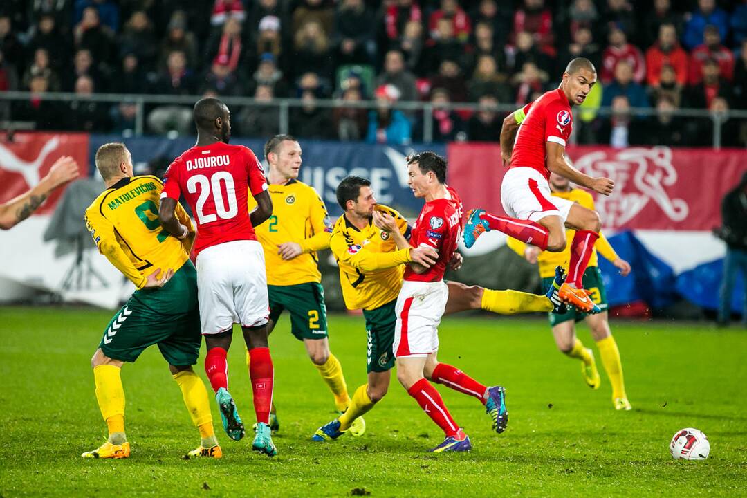 Futbolas: Lietuva - Šveicarija 