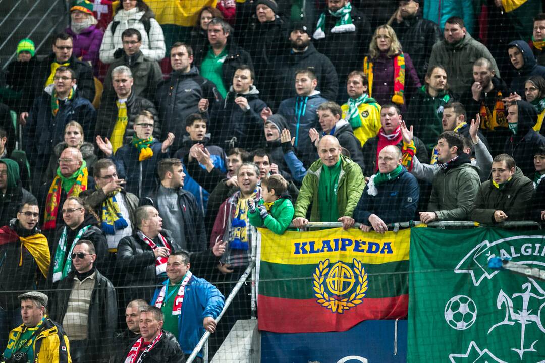 Futbolas: Lietuva - Šveicarija 