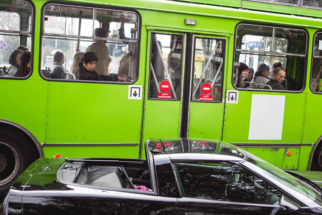 Avarija Savanorių pr. ir K. Petrausko g. sankryžoje