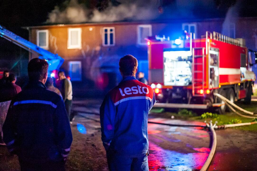  Ekskavatorininkų g. degė gyvenamasis namas