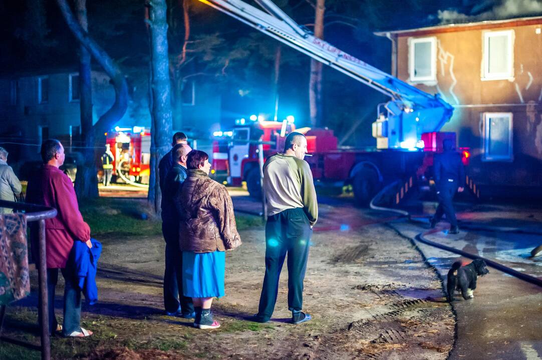  Ekskavatorininkų g. degė gyvenamasis namas
