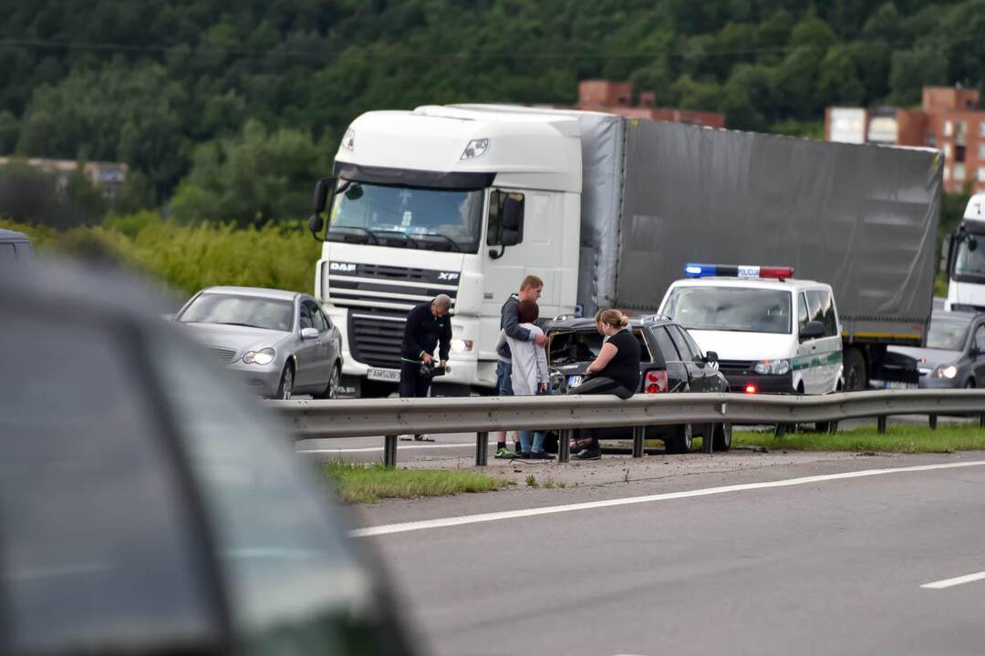 Didelė avarija ant Č. Radzinausko tilto