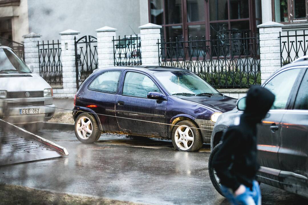 M. Jankaus gatvėje susidūrė penki automobiliai