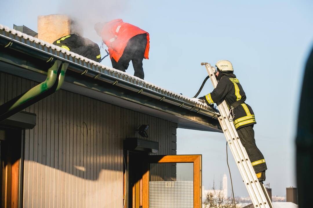 Gaisras L. Ivinskio gatvėje Kaune