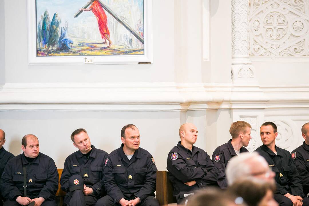 Ugniagesių priesaikos priėmimas ir apdovanojimai Kaune