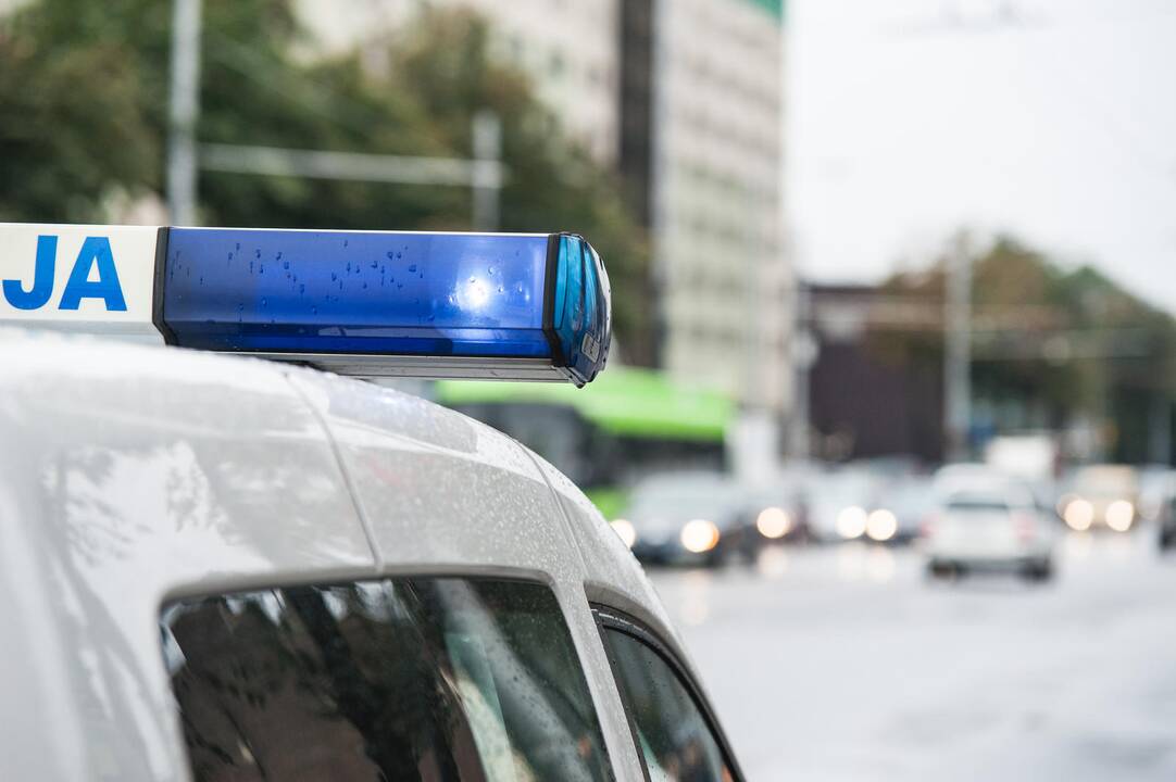Savanorių pr. ir K. Petrausko g. sankryžoje – vėl avarija