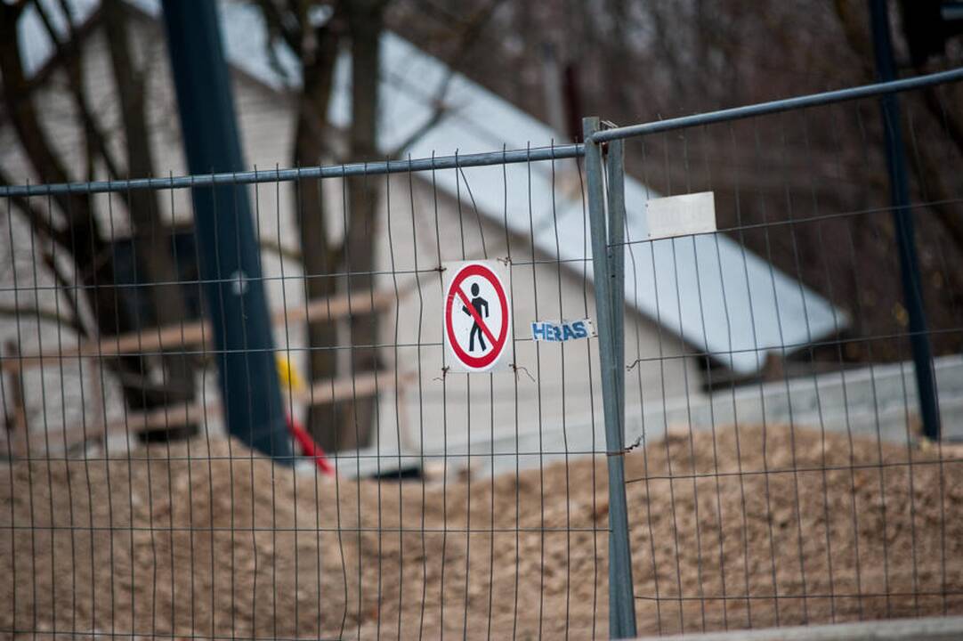 Savaitgaliui atidarytas laikinasis tiltas per Nemuną